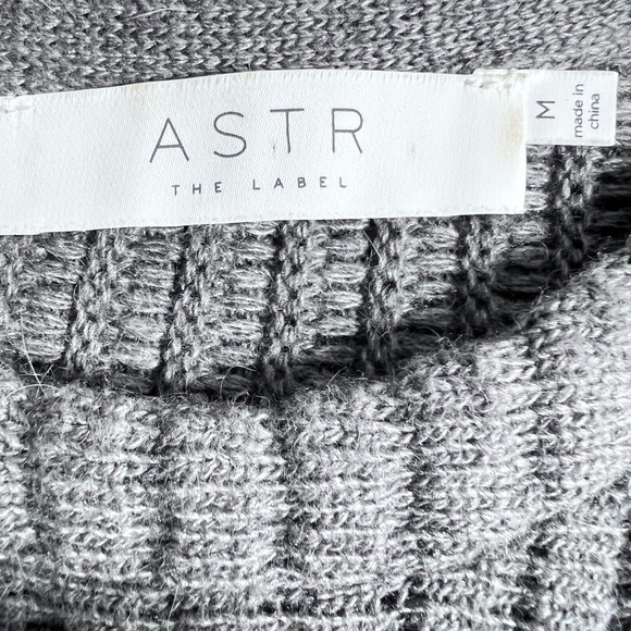 ASTR The Label Gray Ribbed Dolman Sleeve Sweater Dress Size M - Picture 5 of 7